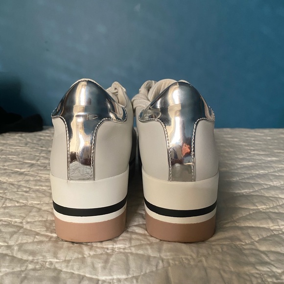 🚫 SOLD 🚫 Steve Madden  |  platform sneakers - Picture 2 of 6
